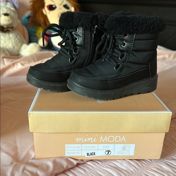 Mini Moda Black Winter Boots - Picture 1 of 1